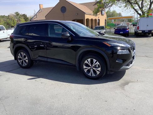 Used 2021 Nissan Rogue SV AWD/4WD image 7