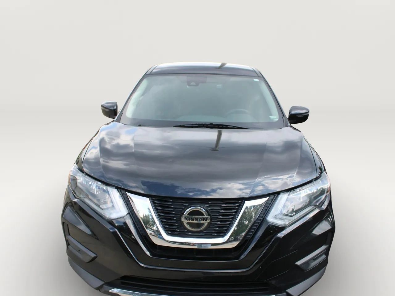Used 2019 Nissan Rogue SL AWD/4WD image 2