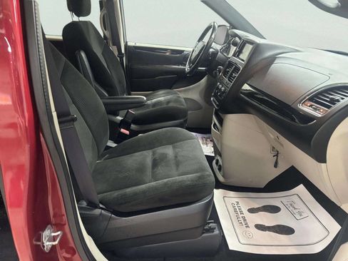 Used 2015 Dodge Grand Caravan SE FWD image 20