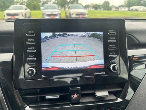 Used 2024 Toyota Camry SE FWD image 16