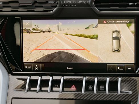 Used 2020 Lamborghini Urus image 26