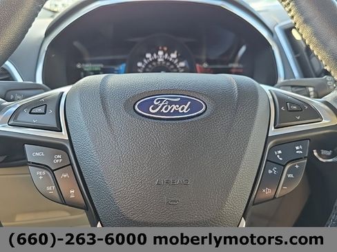 Used 2019 Ford Edge Titanium w/ Equipment Group 301A image 21