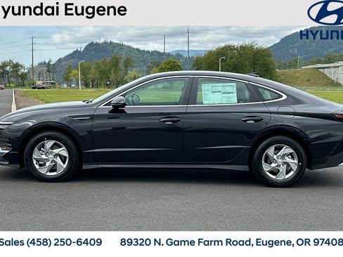New 2025 Hyundai Sonata SE FWD image 8