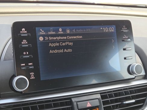 Used 2018 Honda Accord Sport image 3