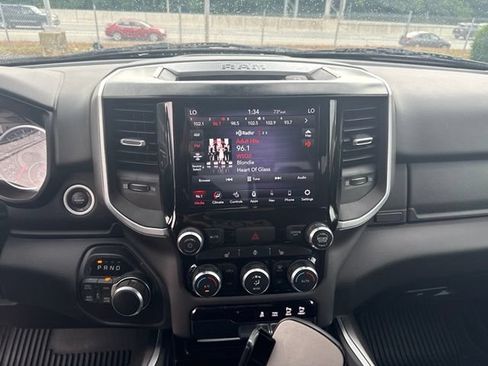 Used 2020 RAM 1500 Big Horn AWD/4WD image 16