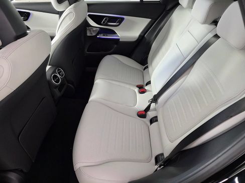 New 2026 Mercedes-Benz GLC 300 image 11