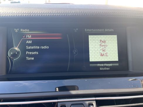 Used 2013 BMW M5 image 18