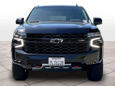 Used 2024 Chevrolet Suburban Z71 w/ Luxury Package AWD/4WD image 3