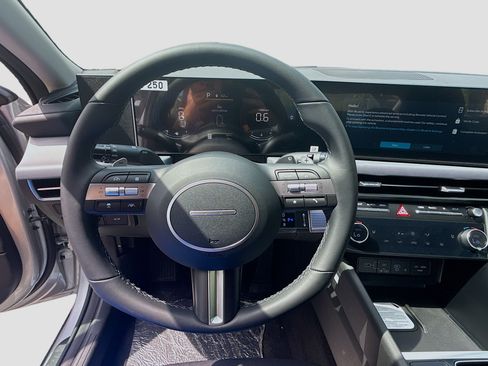 New 2026 Hyundai Sonata SEL FWD image 8