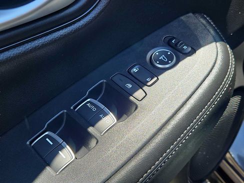 Certified 2024 Honda HR-V EX-L image 25