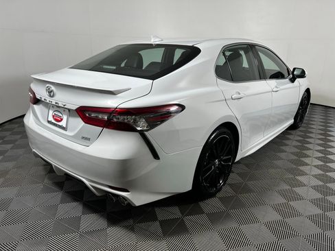 Used 2023 Toyota Camry XSE image 5