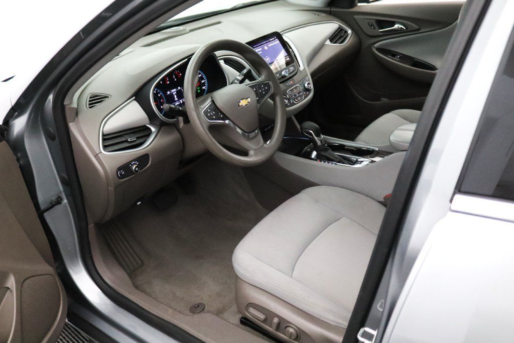 Certified 2024 Chevrolet Malibu LT FWD image 18