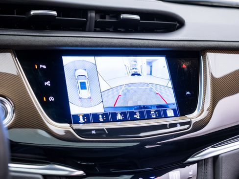 Certified 2025 Cadillac XT6 Premium Luxury w/ Platinum Package AWD/4WD image 28