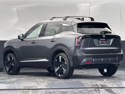 New 2026 Nissan Kicks SR w/ Cold Weather Package image 5