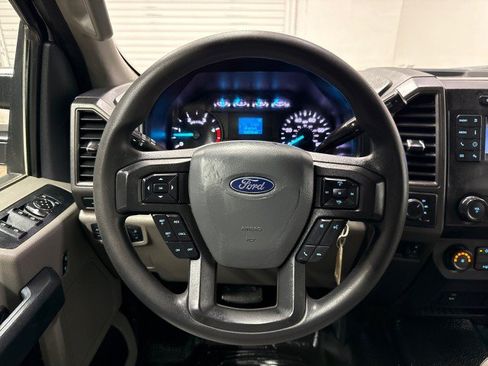 Used 2022 Ford F550 4x4 Crew Cab Super Duty w/ Power Equipment Group image 15