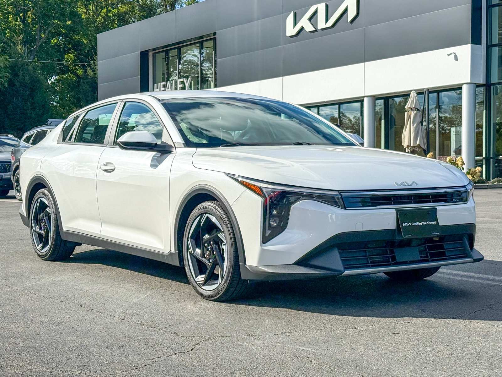 Certified 2025 Kia K4 EX FWD image 1
