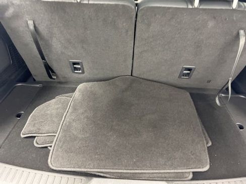 Used 2025 Ford Explorer ST-Line w/ Premium Package image 9