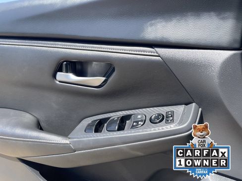Used 2024 Nissan Sentra SV FWD image 22