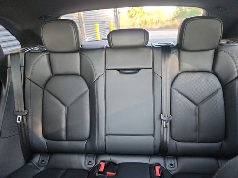 New 2026 Porsche Macan image 41