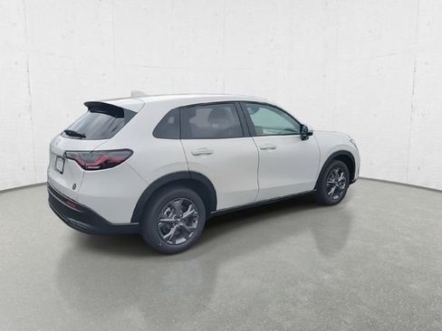 New 2026 Honda HR-V LX image 9