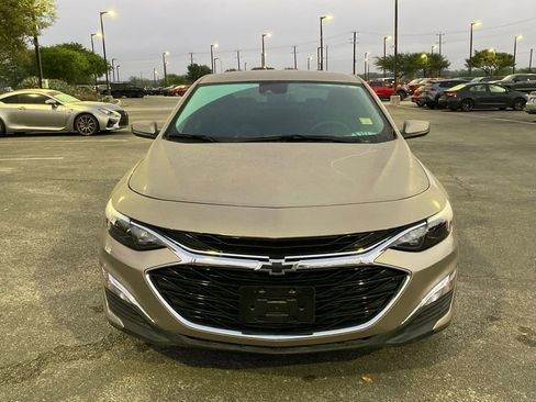 Used 2024 Chevrolet Malibu RS image 2