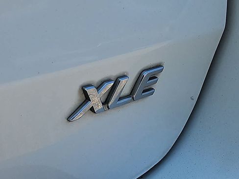 Used 2016 Toyota Sienna XLE w/ XLE Navigation Package FWD image 30
