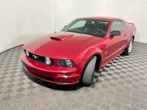 Used 2007 Ford Mustang GT RWD image 6