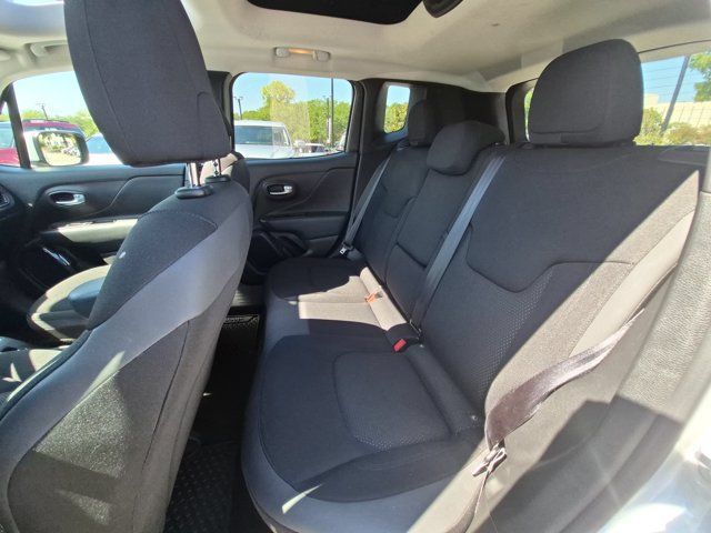 Used 2020 Jeep Renegade Altitude AWD/4WD image 18