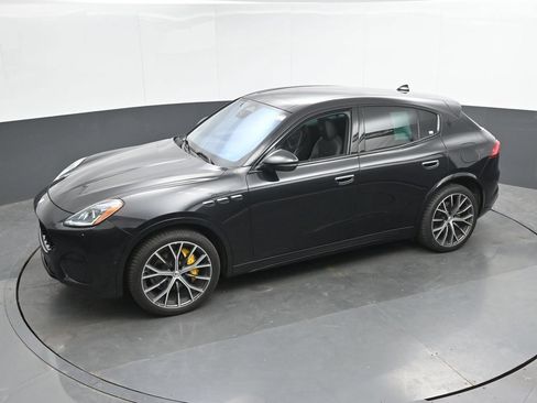Used 2023 Maserati Grecale Modena AWD/4WD image 36