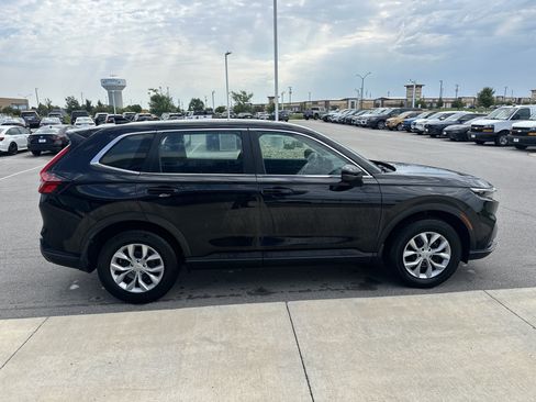 Used 2024 Honda CR-V LX image 5