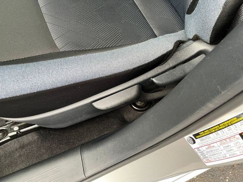 Used 2025 Nissan Versa SV image 21