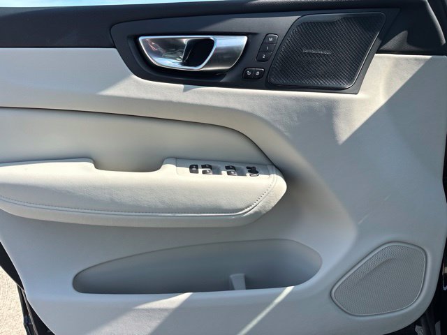 Certified 2024 Volvo XC60 T8 Plus w/ Climate Package AWD/4WD image 16