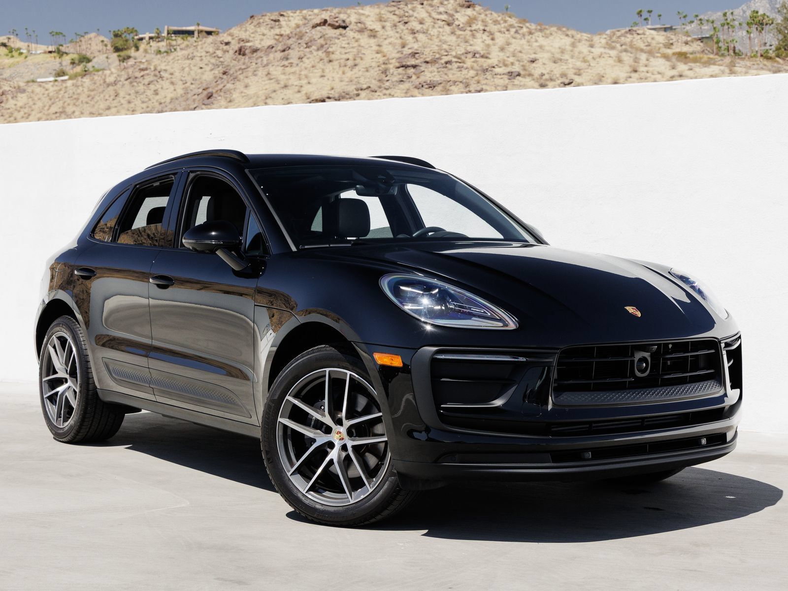 Used 2026 Porsche Macan AWD/4WD image 9