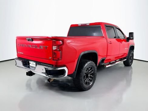 Used 2020 Chevrolet Silverado 2500 LT AWD/4WD image 4