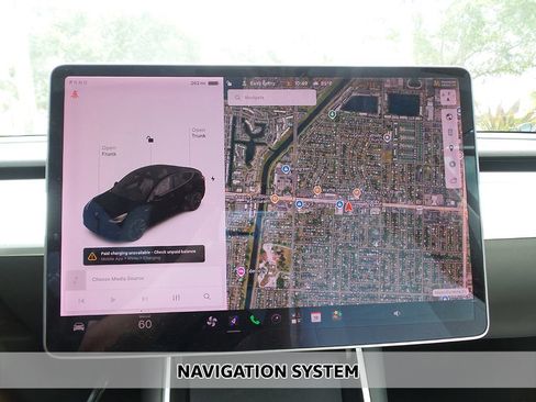 Used 2021 Tesla Model Y Long Range AWD/4WD image 4