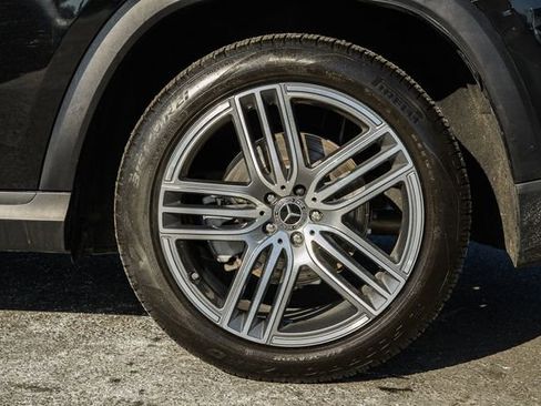 Certified 2025 Mercedes-Benz GLS 450 4MATIC image 19