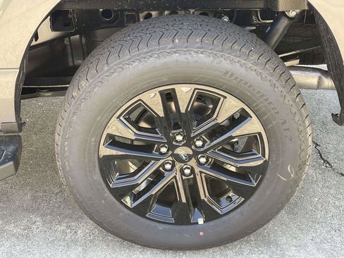 New 2026 Ford F150 Lariat w/ Equipment Group 501A Mid AWD/4WD image 9