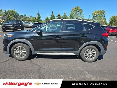 Used 2017 Hyundai Tucson SE Plus image 2