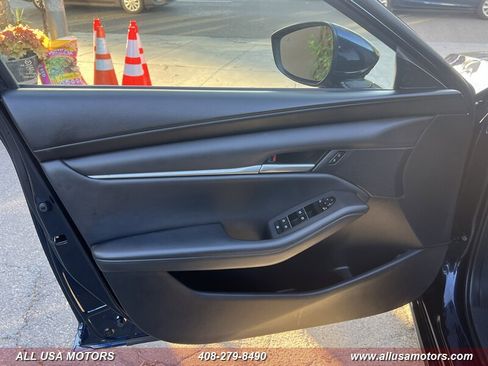Used 2021 MAZDA MAZDA3 s FWD image 13