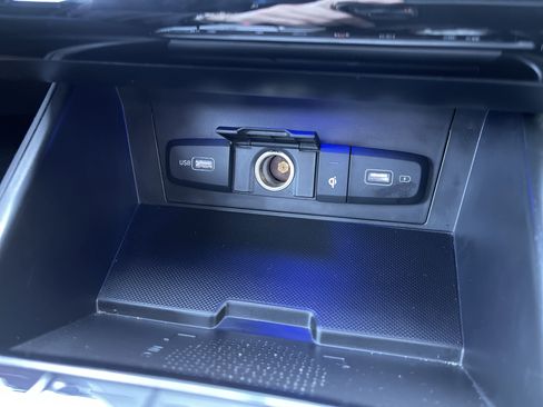 Used 2024 Hyundai Tucson Limited image 32