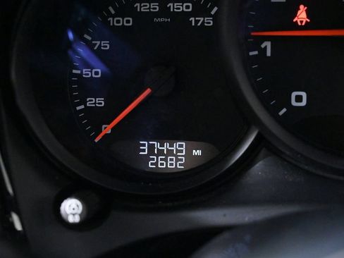 Certified 2021 Porsche Macan AWD/4WD image 14