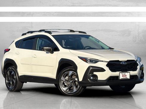 Used 2025 Subaru Crosstrek 2.5i Limited w/ Crosstrek Mirror Package image 2