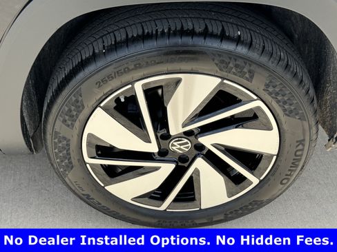 Used 2025 Volkswagen Atlas SE FWD image 9