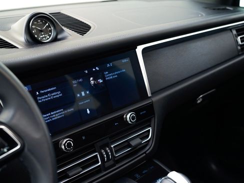 Used 2022 Porsche Macan GTS image 27