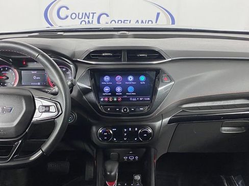 Certified 2021 Chevrolet TrailBlazer RS w/ Technology Package image 19