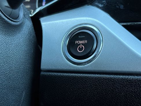 Used 2022 Kia Niro EX image 26