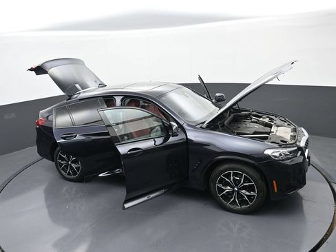 Used 2025 BMW X4 xDrive30i w/ Premium Package AWD/4WD image 38