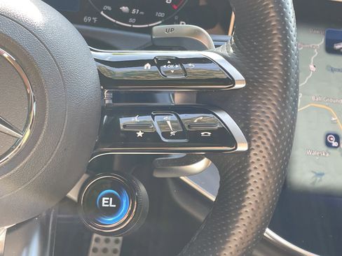 Certified 2025 Mercedes-Benz E 53 AMG e 4MATIC Sedan w/ Driver Assistance Package image 30