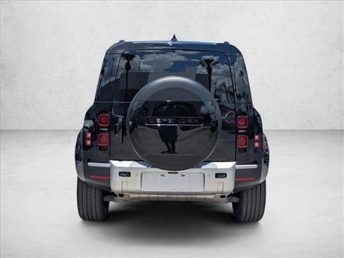Used 2024 Land Rover Defender 110 S AWD/4WD image 7