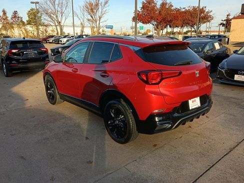 Used 2024 Buick Encore GX Sport Touring image 11